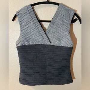 Kay Unger 100% Wool Elegant 2 Tone Grey Top
